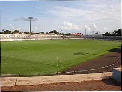 ESTADIO DIVINO GARCIA ROSA, POR LUCAS - GOIATUBA - GO