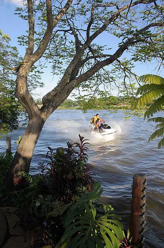 PRTICA DE JET SKI NA LAGOA EM GUAP-GO-FOTO:JOVENTINO NETO - GUAP - GO