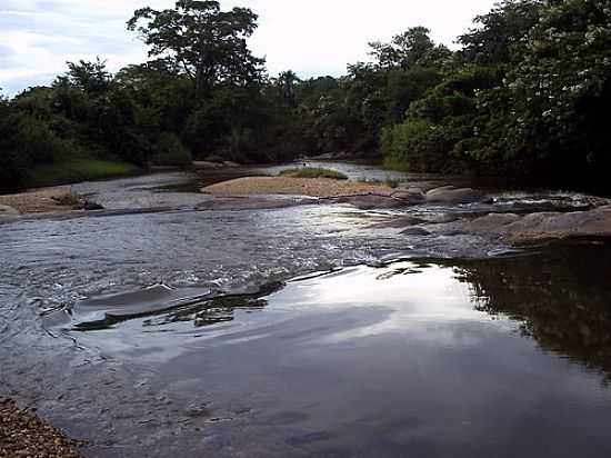 RIBEIRO MUQUM EM GUARINOS-FOTO:ARGEU TELES - GUARINOS - GO