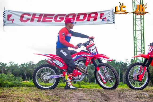 PISTA DE MOTOCROSS EM COARI, POR AIRTON REIS - COARI - AM