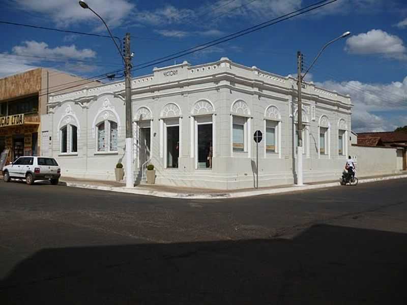 ITABERA-GO-PATRIMNIO HISTRICO NO CENTRO DA CIDADE-FOTO:RHENAN ULISSES - ITABERA - GO