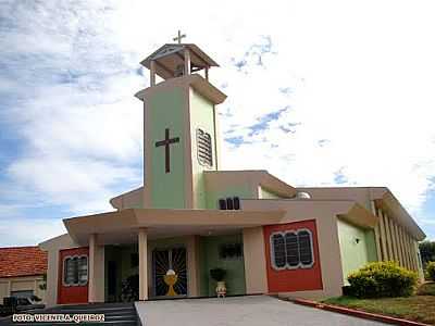 IGREJA MATRIZ DE SO
JOO BATISTA FOTO
VICENTE A. QUEIROZ - ITAJ - GO