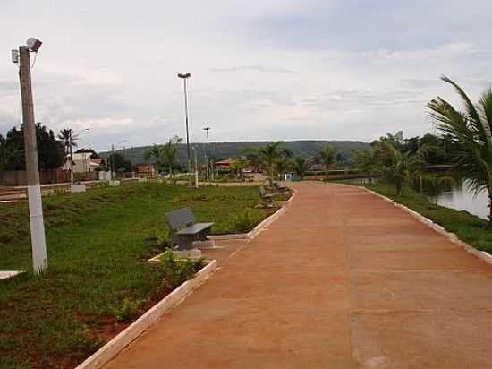 PRACINHA NA BEIRA DO LAGO MUNICIPAL DE ITARUM-FOTO:PAULO ALVES DE SOUSA - ITARUM - GO