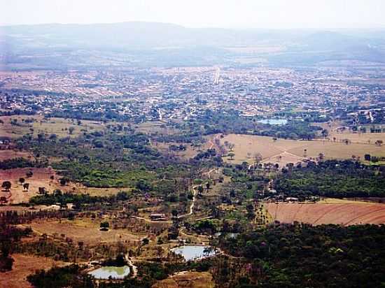 VISTA DA CIDADE DE JARAGU  PARTIR DA SERRA-FOTO:JULIERME. - JARAGU - GO