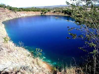 LAGO AZUL - MARA ROSA - GO