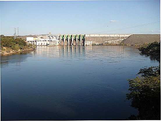 MINAU-GO-LAGO DA UHE CANA BRAVA NO RIO TOCANTINS-FOTO:CALPIRES - MINAU - GO