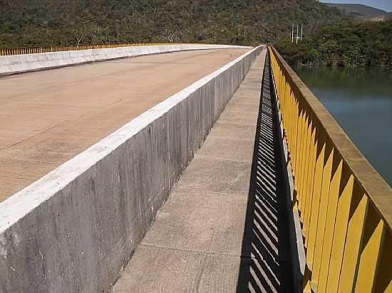 MINAU-GO-PONTE GOVERNADOR HENRIQUE SANTILO-PONTE DO RUBO-FOTO:CALPIRES - MINAU - GO