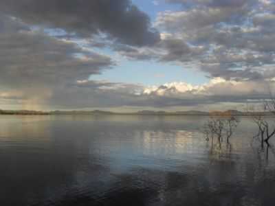 LAGO SERRA DA MESA (NIQUELNDIA - GO)6, POR CAIO CSAR - NIQUELNDIA - GO