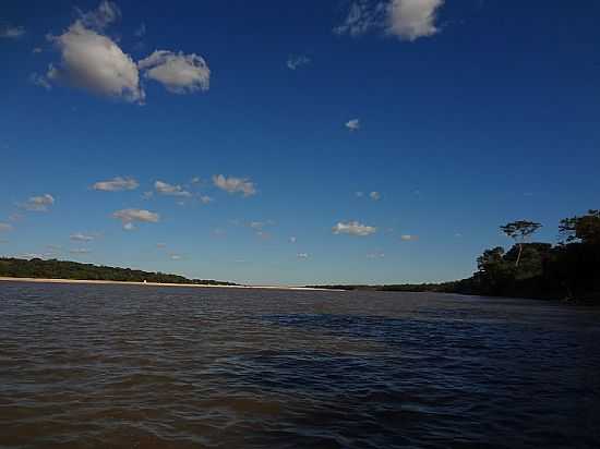 NOVA CRIXS-GO-RIO ARAGUAIA NO DISTRITO DE SO JOS DOS BANDEIRANTES-FOTO:PE. EDINISIO PEREIRA - NOVA CRIXS - GO