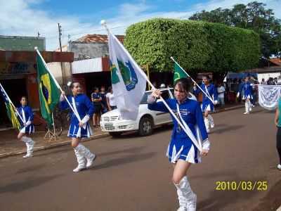 DESFILE DO C.E.H.F.V, POR DANYELLE E HELLEN S2S2 - NOVA GLRIA - GO