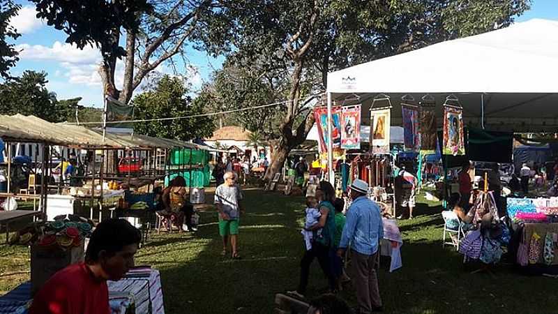 FEIRA DO TROCA DE OLHOS D'GUA, GOIS - OLHOS D'GUA - GO