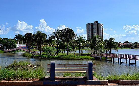 PALMEIRAS DE GOIS-GO-ILHA NO LAGO MUNICIPAL-FOTO:AROLLDO COSTA OLIVEIRA - PALMEIRAS DE GOIS - GO