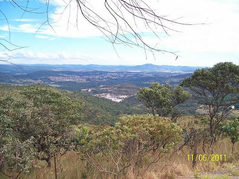 PIRENPOLIS-GO-PARQUE ESTADUAL DOS PIRENEUS, VISTA DO MORRO DO VENTILADOR-FOTO:JOSUE MARINHO - PIRENPOLIS - GO