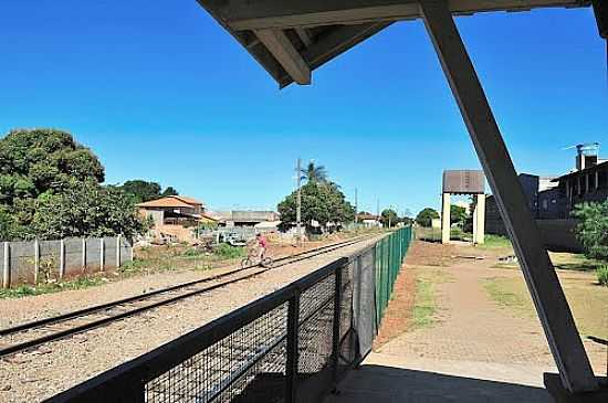 ESTAO FERROVIRIA DE PIRES DO RIO-GO-FOTO:JACKSON A DE MOURA - PIRES DO RIO - GO