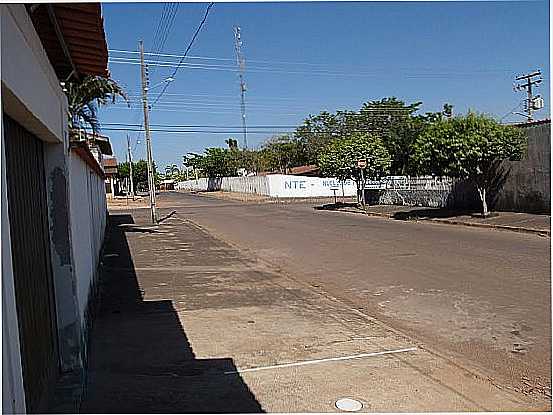 PORANGATU-GO-RUA DO HOSPITAL-FOTO:RIOPRETO - PORANGATU - GO