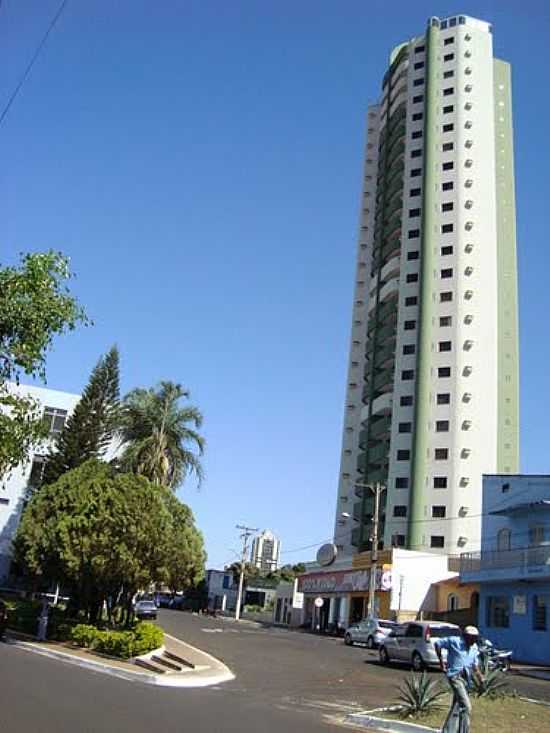 RUA ABEL PEREIRA DE CASTRO NO CENTRO DE RIO VERDE-GO-FOTO:NEANDER MORAES - RIO VERDE - GO