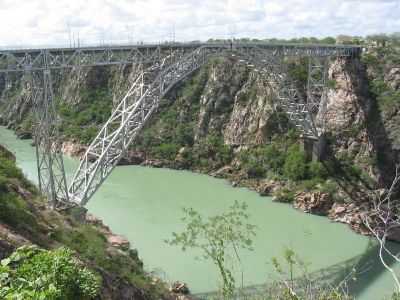 PONTE METALICA, POR ANA SANTOS SILVA - GUA BRANCA - AL