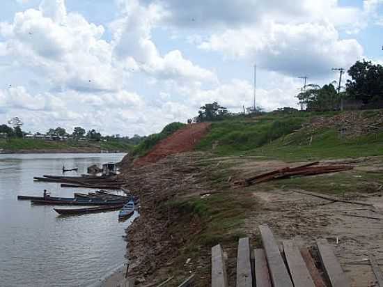 BEIRA RIO EM IPIXUNA-FOTO:MARCOS ROBERTO SILVA - IPIXUNA - AM