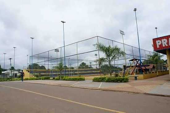 QUADRA DE ESPORTES POLIESPORTIVA-FOTO:SCYSCRAPERCITY, POSTADA POR GILSON DE SOUZA - IPIXUNA - AM