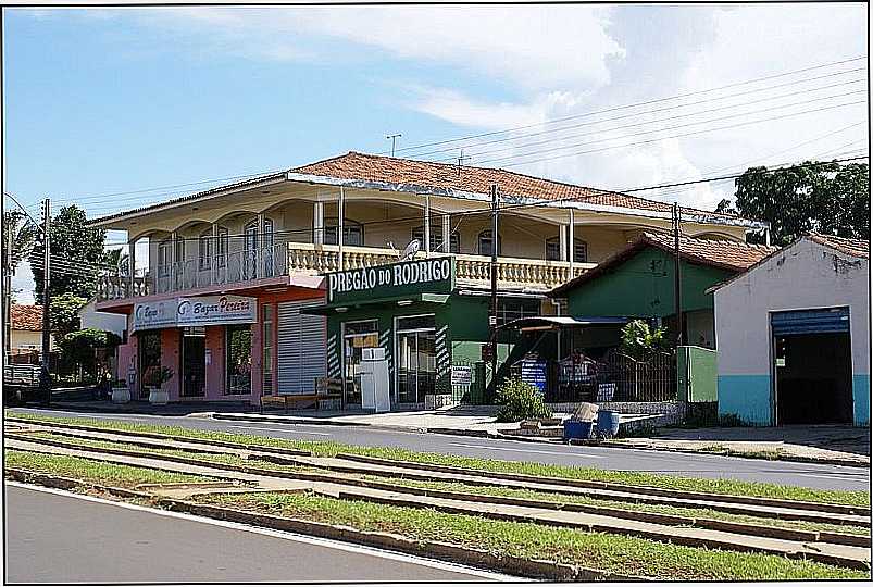 SANTA RITA DO ARAGUAIA-GO-AVENIDA PRINCIPAL-FOTO:NLIO OLIVEIRA - SANTA RITA DO ARAGUAIA - GO