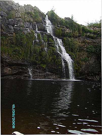 CACHOEIRA TEREZINHA POR CASSIA AZEVEDO - SANTA TEREZINHA DE GOIS - GO