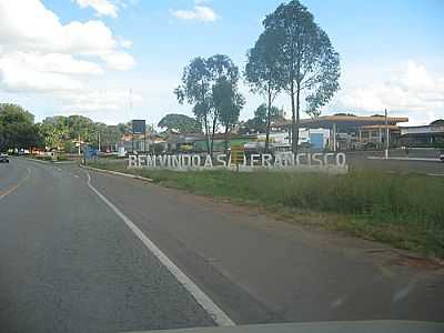 ENTRADA DA CIDADE-FOTO:RUTEMAR MORARI  - SO FRANCISCO DE GOIS - GO