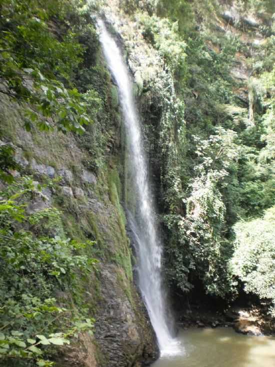 CACHOEIRA DAMA-CENA (BURACO), POR ECOPOUSADA REBENDOLENG - SO JOO D'ALIANA - GO