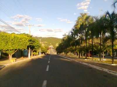 AV. HERMOGENES COELHO, POR FELIPE - SO LUS DE MONTES BELOS - GO