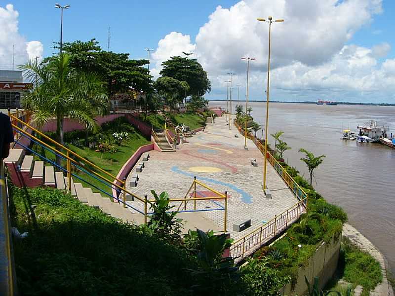 ITACOATIARA-AM-ORLA DA CIDADE-PASSEIO PBLICO JORNALISTA AGNELO OLIVEIRA-FOTO:FRANK CHAVES - ITACOATIARA - AM