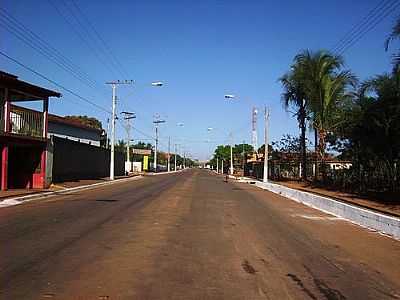 RUA DA CIDADE-FOTO:JULIERMEAMBIENTALIST   - SO PATRCIO - GO