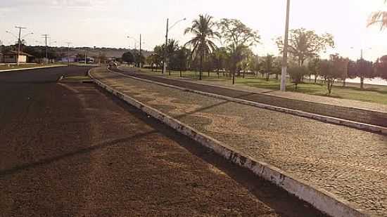 AVENIDA BEIRA RIO EM SO SIMO-FOTO:MARCELOSANSIL - SO SIMO - GO