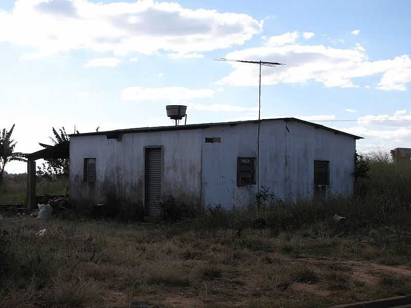 SO VICENTE-GO-CASA EM REA RURAL-FOTO:KLEBERCB - SO VICENTE - GO