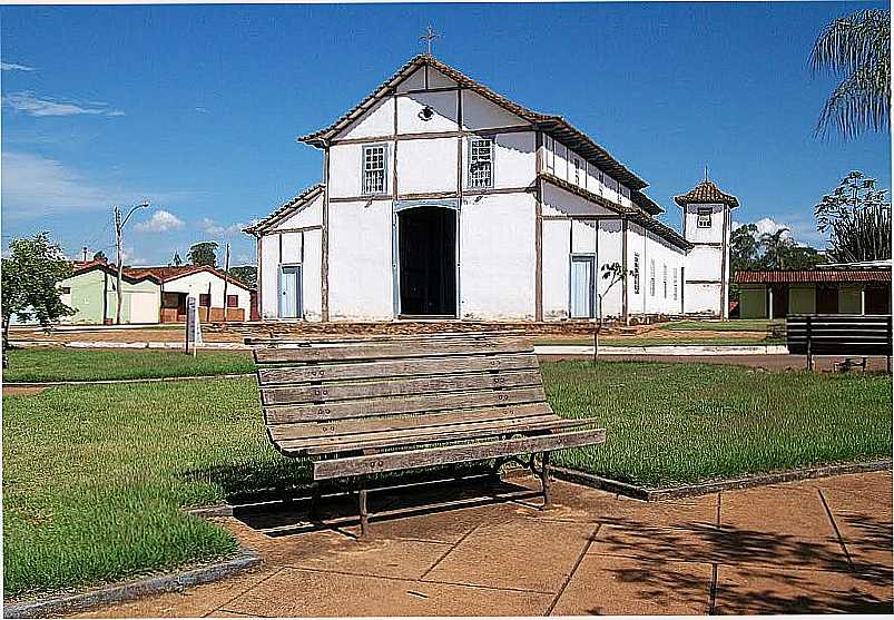 SILVNIA-GO-IGREJA DE NOSSO SENHOR DO BONFIM-FOTO:AROLLDO COSTA - SILVNIA - GO