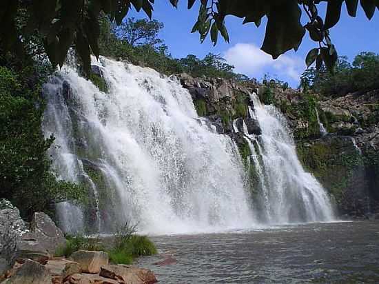 TERESINA DE GOIS-GO-CACHOEIRA DO POO ENCANTADO-FOTO:JASEGURA - TERESINA DE GOIS - GO