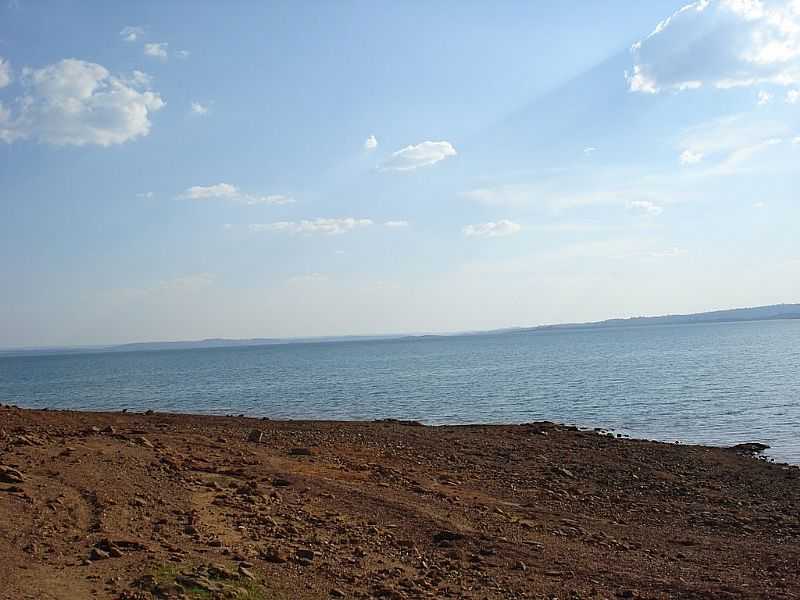TRS RANCHOS-GO-VISTA DO LAGO DA EMBORCAO-FOTO:SERGIO BERTINI - TRS RANCHOS - GO