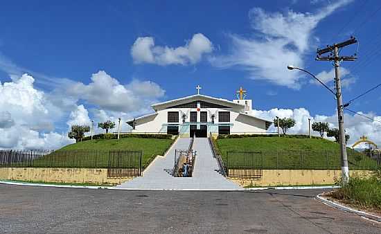 TRINDADE-GO-IGREJA PADRE PELGIO DE TRINDADE-FOTO:AROLLDO COSTA OLIVEI - TRINDADE - GO