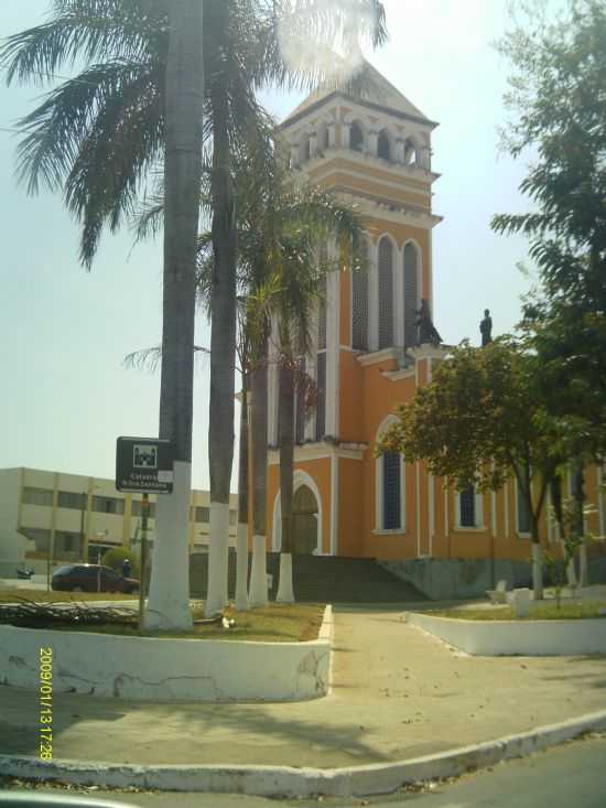 CATEDRAL (URUAU), POR EDER - URUAU - GO