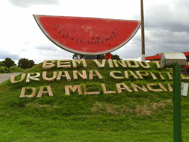 URUANA-GO-TREVO DE ENTRADA DA CIDADE-FOTO:ADILSON BARBOSA - URUANA - GO