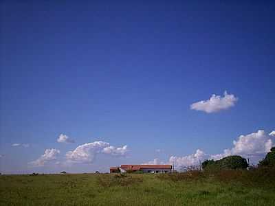 ENTRADA DA CIDADE-FOTO:JOS EUSTQUIO RIBEI  - URUTA - GO