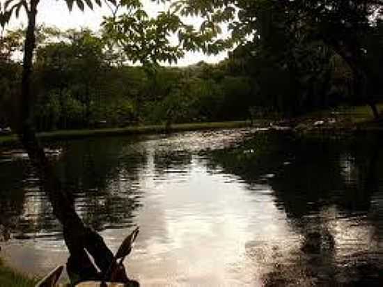 LAGO DE VILA PROPCIO-FOTO:BRBRASILPAISAGENS. - VILA PROPCIO - GO