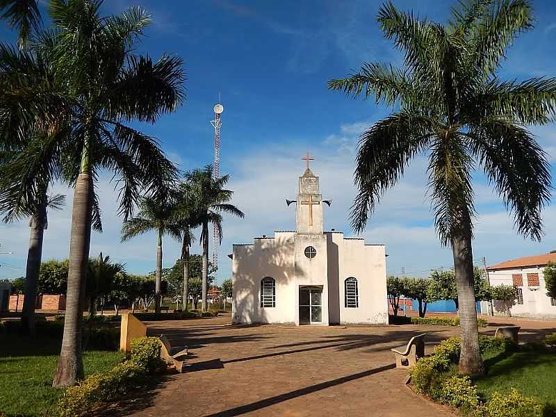 VILA PROPCIO-GO-IGREJA NO POVOADO ASSUNO DE GOIS-FOTO:W AZEVEDO - VILA PROPCIO - GO