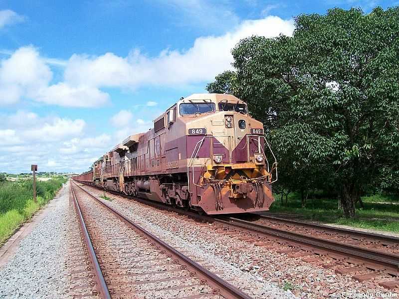 ALTO ALEGRE DO PINDAR-MA-TREM DE MINRIO DE FERRO CARAJS-FOTO:NANDO CUNHA - ALTO ALEGRE DO PINDAR - MA