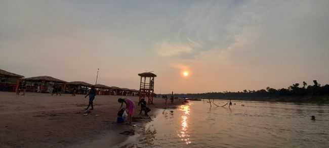 POR DO SOL EM LBREA L, POR KAROLINNA - LBREA - AM