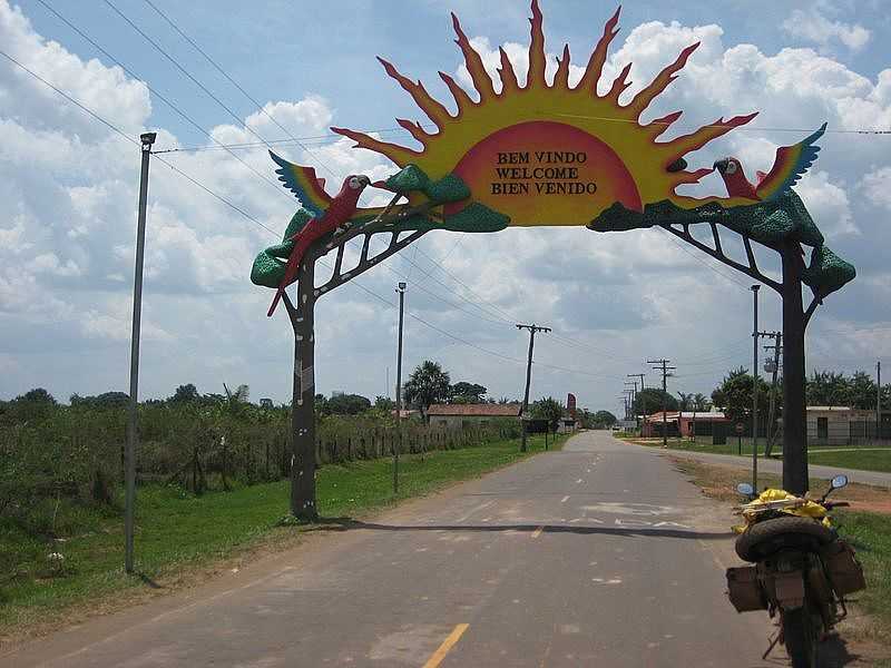 LBREA-AM-PRTICO DE ENTRADA DA CIDADE-FOTO:NOAMAZONASEASSIM. - LBREA - AM