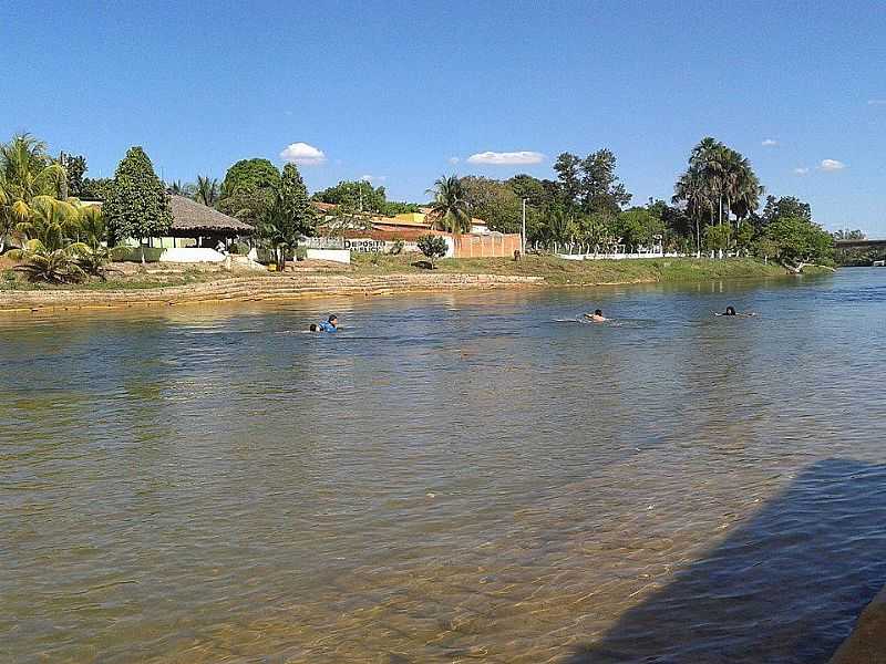 BALSAS-MA-ORLA,REA DE LAZER NO RIO BALSAS - BALSAS - MA