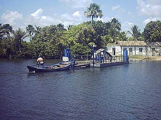 BALSA NO RIO PREGUIAS-FOTO:GERNANDO FRANA - BARREIRINHAS - MA