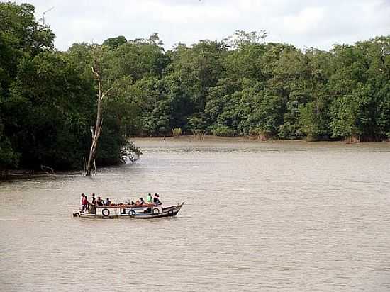 TRAVESSIA DO RIO EM CNDIDO MENDES-MA-FOTO:MAURCIO LEONARDI - CNDIDO MENDES - MA