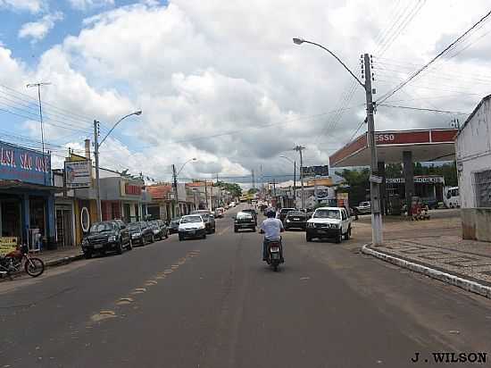 CAXIAS-MA-AV.NEREU BITENCURT NO CENTRO-FOTO:JOSE WILSON - CAXIAS - MA