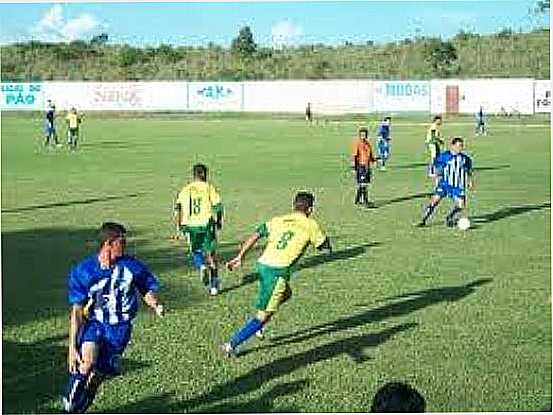 FUTEBOL EM CENTRO NOVO DO MARANHO-FOTO:MARCOSLEITTE - CENTRO NOVO DO MARANHO - MA