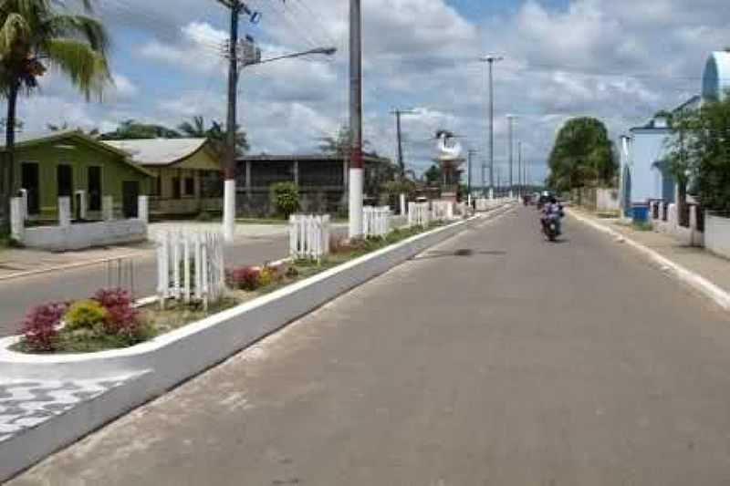 MANICOR-AM-AVENIDA PRINCIPAL-FOTO:BRASILVIAGEMFANTASTICA. - MANICOR - AM